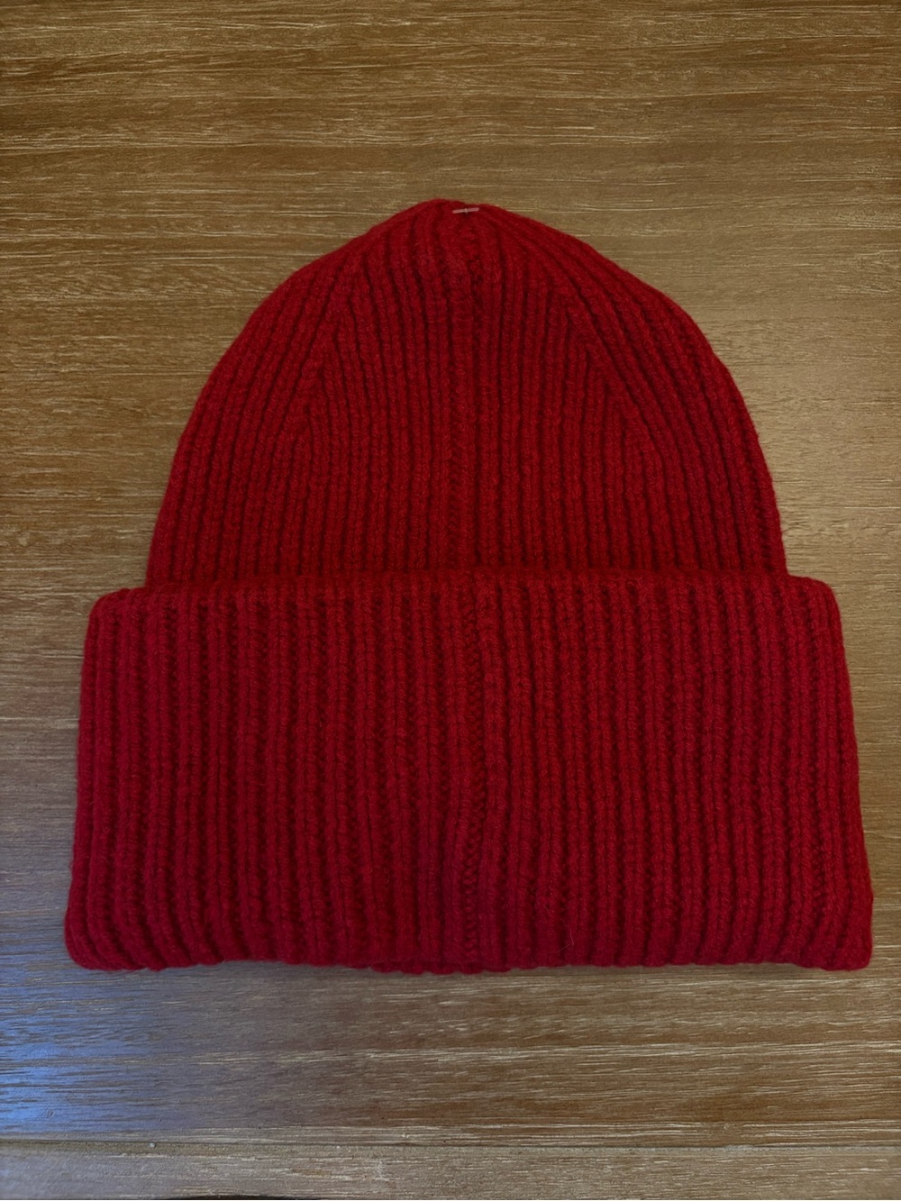GAP Red Ribbed Cuffed Beanie - Picture 2 of 7